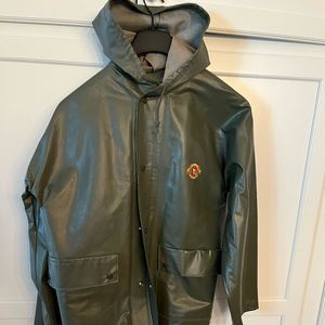 Men’s Medium hooded Stearns Dry wear raincoat